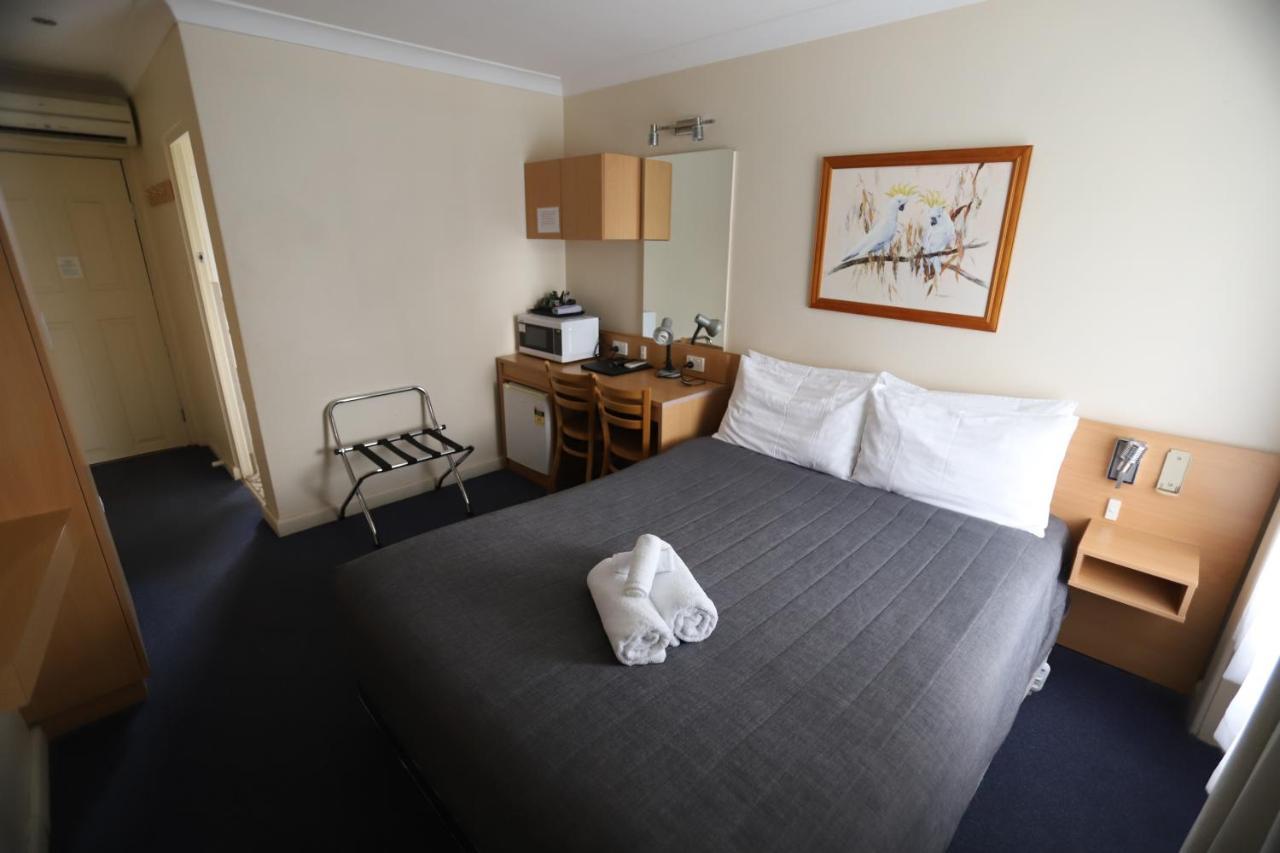 Townhouse Motel Каура Екстериор снимка